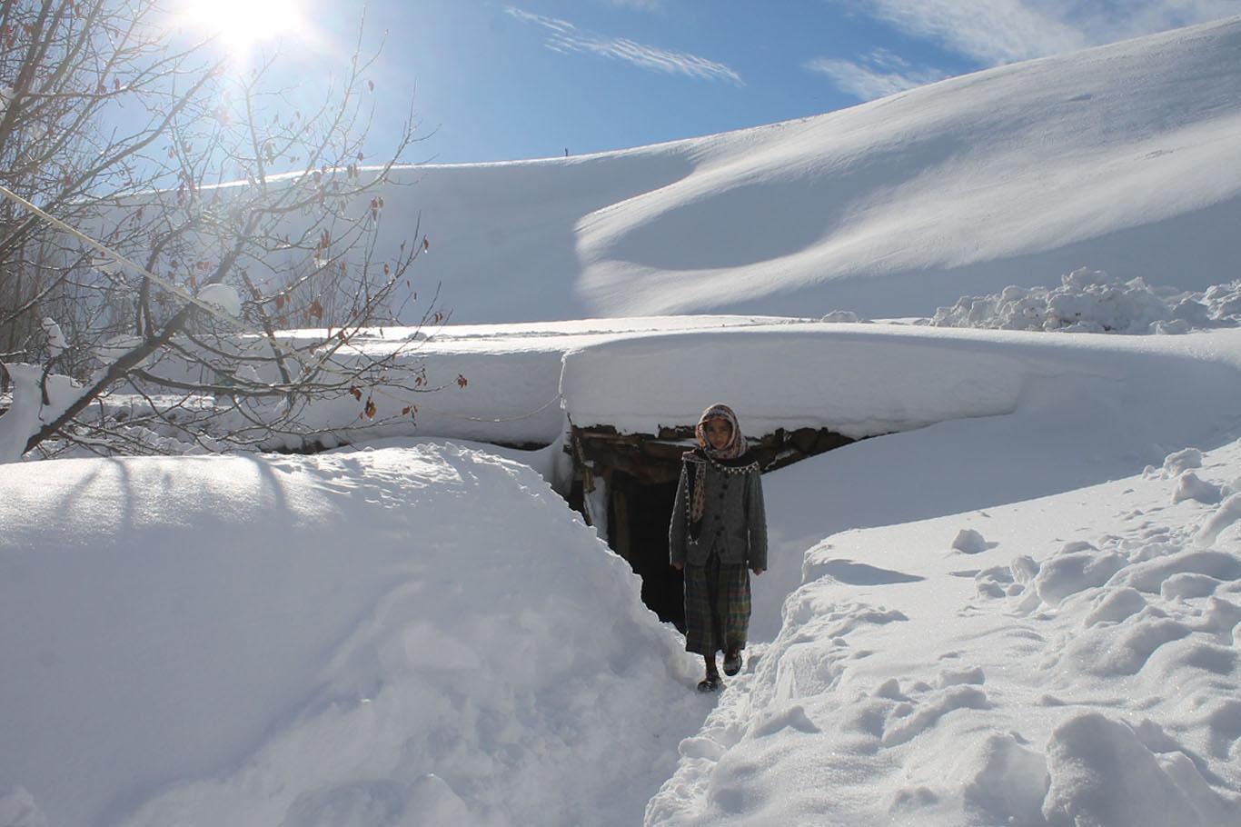 Yoğun kar kırsal hayatı olumsuz etkiliyor